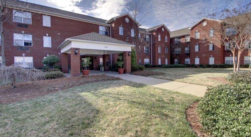 Intown Suites Extended Stay Greensboro Nc - Lanada المظهر الخارجي الصورة