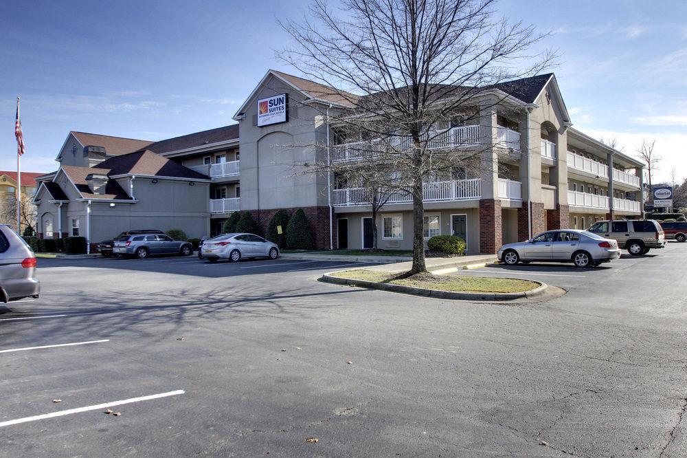 Intown Suites Extended Stay Greensboro Nc - Lanada المظهر الخارجي الصورة