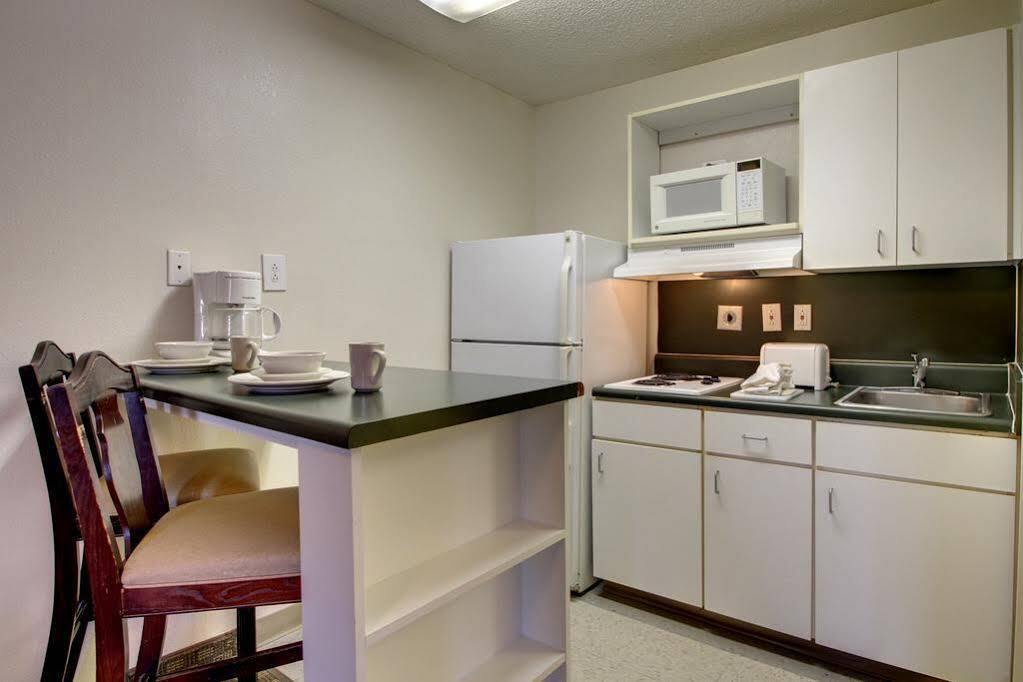 Intown Suites Extended Stay Greensboro Nc - Lanada المظهر الخارجي الصورة